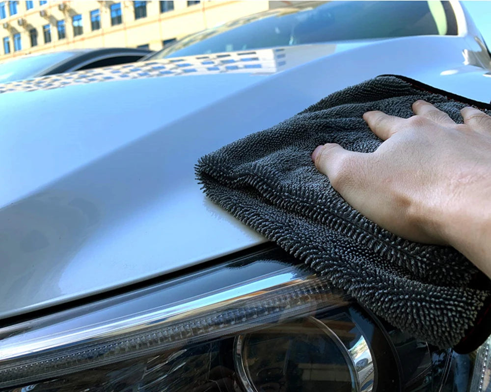 The HydroGuard: Twisted Loop Microfiber Drying Towel